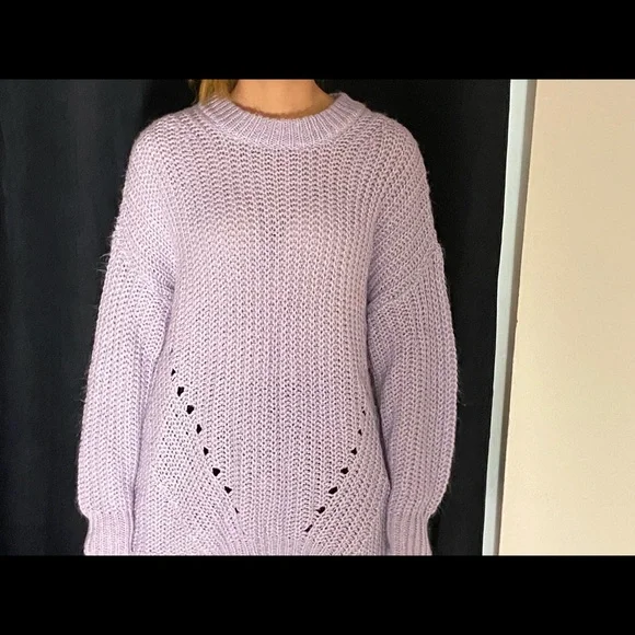 sweater - Picture 2 of 4
